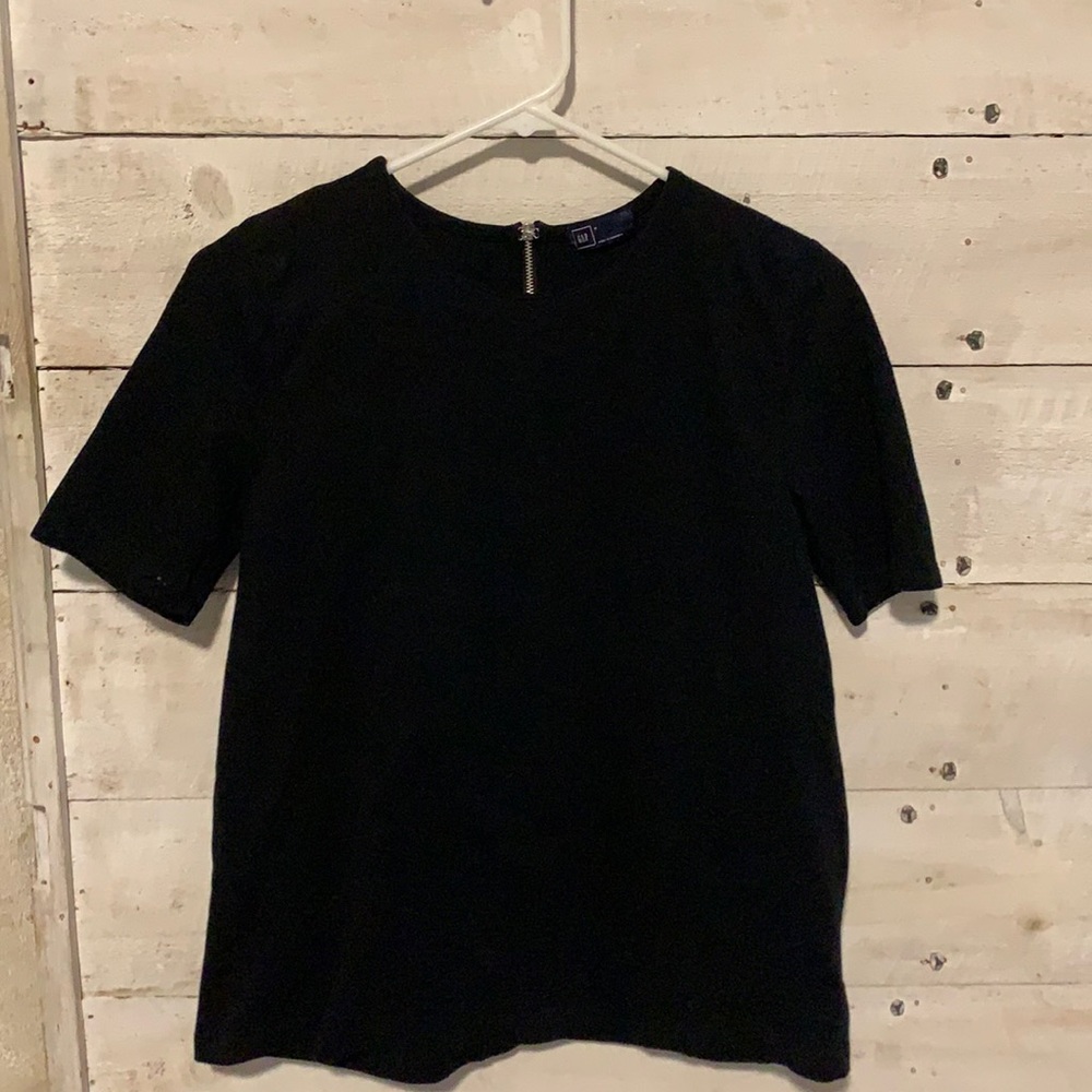 Gap short sleeve shirt